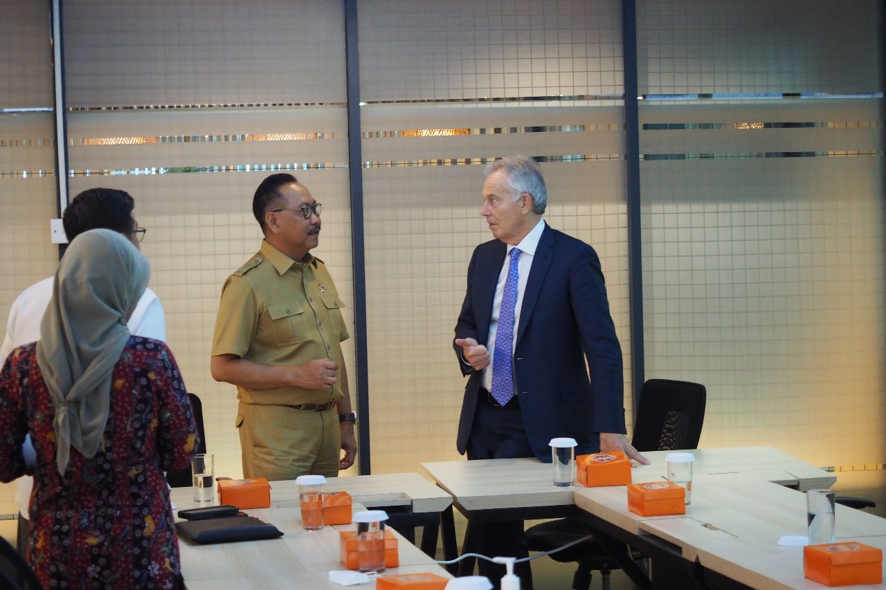 Kepala Otorita IKN Bambang Susantono menyampaikan pelbagai perkembangan IKN ke mantan PM Inggris Tony Blair.